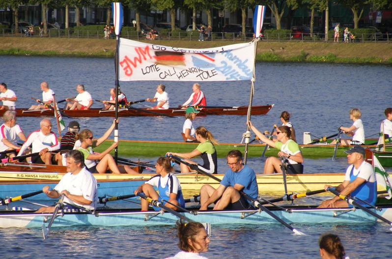 Lodičky při slavnostním zahájení (Foto Josef Akai)