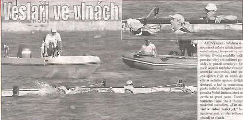 Veslaři ve vlnách
