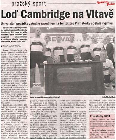 Loď Cambridge na Vltavě
